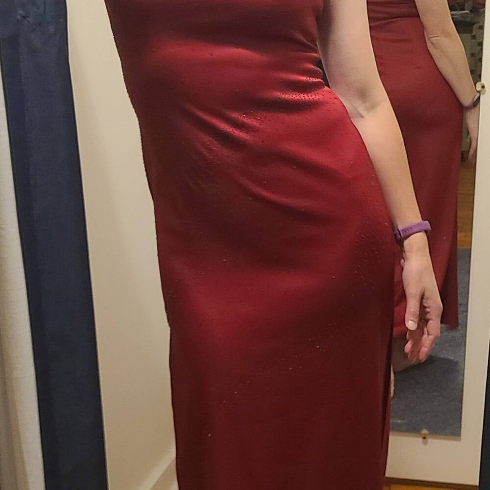 Red Dress - Rampage Semi-Formal - Picture 9 of 14